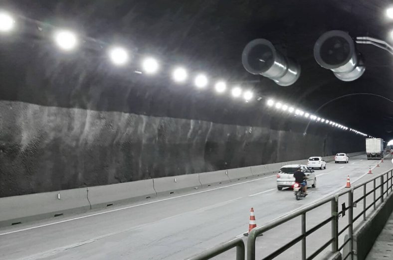 Túnel de Rodovia em Santa Catarina.